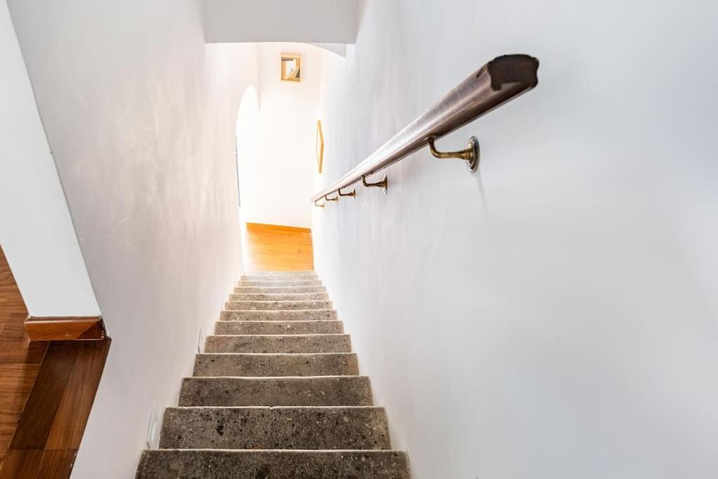 Bottega Augustea Duplex Apartment In Monti Rome Exterior photo